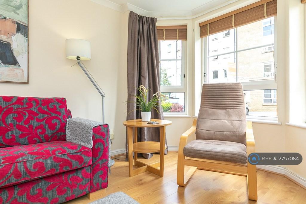 Bay Window Lounge