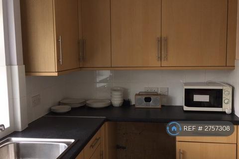 1 bedroom flat to rent, Lamberts, Chippenham, SN14