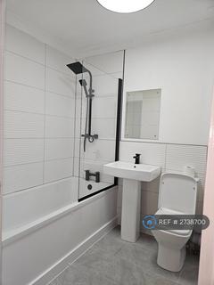 2 bedroom flat to rent, Victoria Road, Glasgow, G42