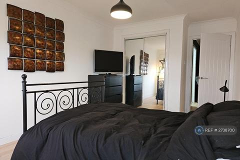 2 bedroom flat to rent, Victoria Road, Glasgow, G42
