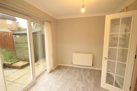 3 bedroom house to rent, Beechwood Court, Leeds, West Yorkshire, UK, LS16