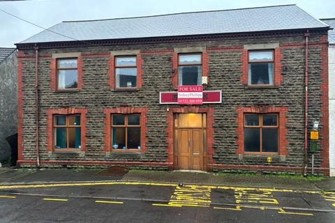 Pub for sale, Elderbush Inn, 57 High Street, Nantyffyllon, Maesteg, Mid Glamorgan, CF34 0BS