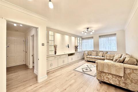 2 bedroom apartment to rent, Montpelier Road, London W5