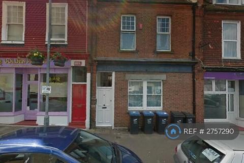 1 bedroom flat to rent, Cuthbert Road, Westgate-On-Sea, CT8