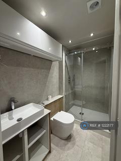 2 bedroom flat to rent, London, London, N9