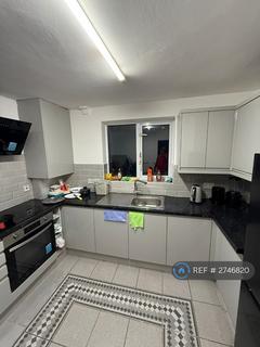 1 bedroom in a house share to rent, Ranworth Close, Erith, DA8