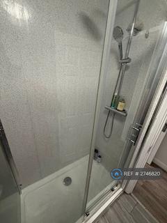 1 bedroom in a house share to rent, Ranworth Close, Erith, DA8