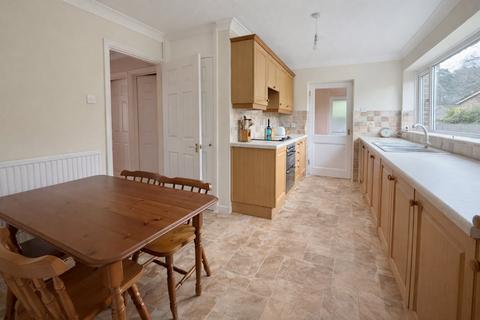 4 bedroom detached house for sale, Byron Avenue, CAMBERLEY GU15