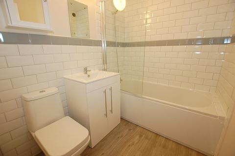 2 bedroom flat to rent, Ingram Court, Hall Road, Norwich