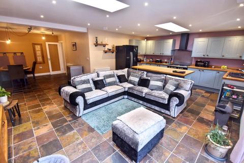 4 bedroom semi-detached house for sale, Gorringe Valley Road, Eastbourne BN20