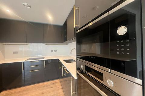 3 bedroom flat for sale, Mary Neuner Road, London, N8 area