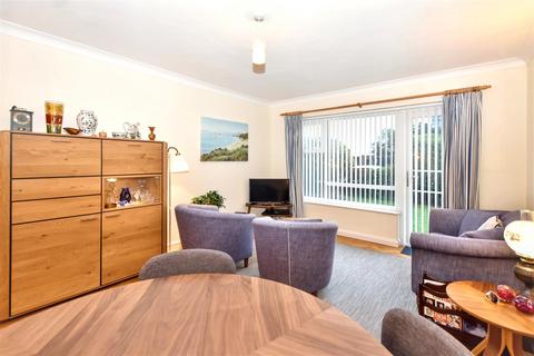 2 bedroom flat for sale, Cliff Road, Eastbourne
