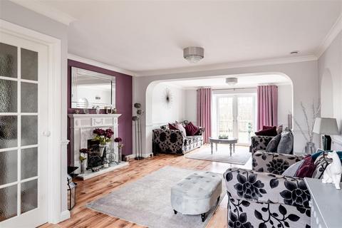 4 bedroom detached house for sale, Firtoft Close, Burgess Hill