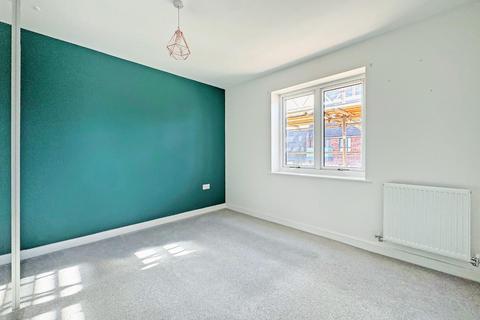 2 bedroom apartment for sale, Sir John Fogge Avenue, Ashford TN23 3TJ
