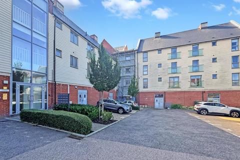 2 bedroom apartment for sale, Sir John Fogge Avenue, Ashford TN23 3TJ