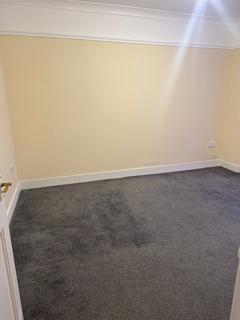 3 bedroom apartment to rent, Hickling Road, Ilford IG1