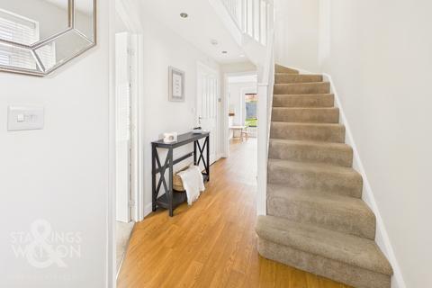 3 bedroom detached house for sale, Hunton Road, Oulton, Lowestoft