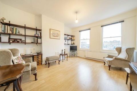 2 bedroom flat for sale, Turle Road, London N4