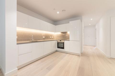 2 bedroom flat to rent, Admiralty Avenue, London E16