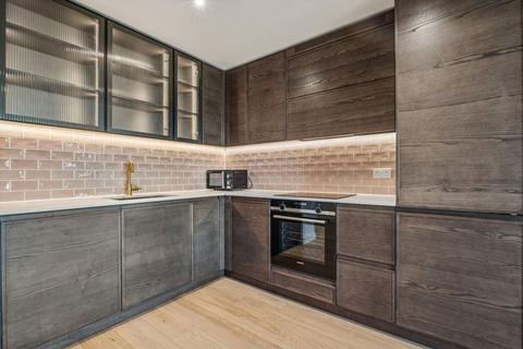 2 bedroom flat to rent, Royal Crest Avenue, LONDON E16