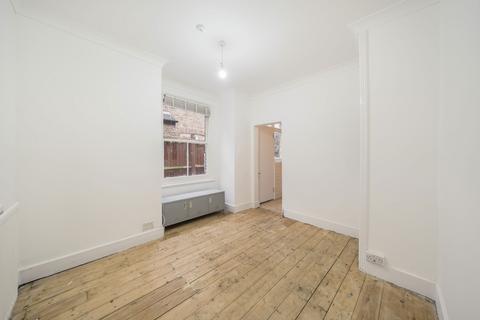 2 bedroom flat for sale, Eastcombe Avenue, Charlton, SE7