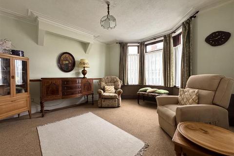 3 bedroom terraced house for sale, Manchester Road, Swindon SN1