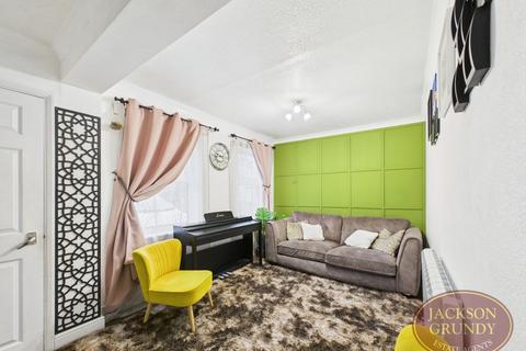 4 bedroom end of terrace house for sale, Dore Close, The Maltings, NN3 8PZ