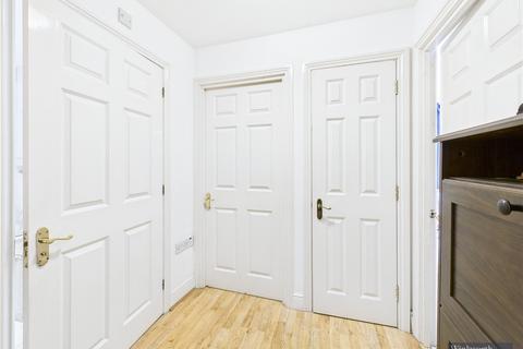 1 bedroom apartment for sale, Sovereign Place, Harrow, HA1