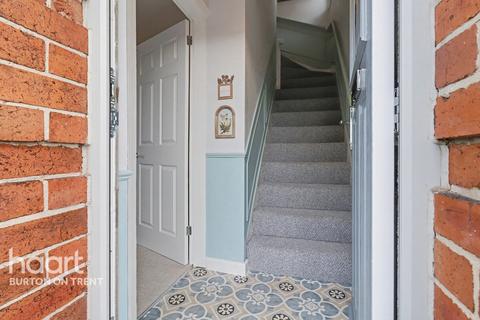 3 bedroom semi-detached house for sale, The Crest, Linton, Swadlincote
