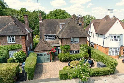 4 bedroom detached house for sale, Northway, NW11