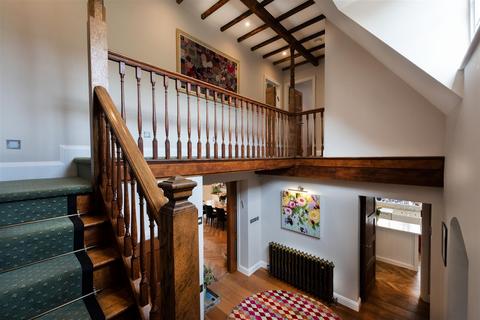 4 bedroom detached house for sale, Northway, NW11