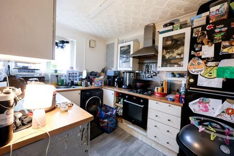 2 bedroom flat for sale, 42 Aberdaron Road, Rumney, Cardiff, South Glamorgan, CF3 1SG