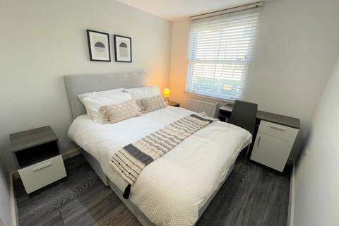 1 bedroom in a house share to rent, Room 4, Ft 5, Priestgate, 21 Peterborough, PE1 1JL