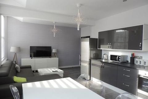 1 bedroom in a house share to rent, Room 4, Ft 5, Priestgate, 21 Peterborough, PE1 1JL