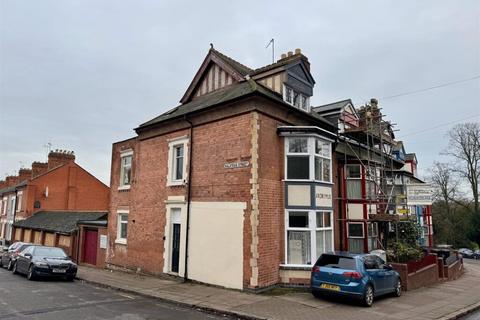 5 bedroom end of terrace house for sale, Halstead Street, Leicester LE5