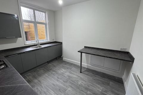 5 bedroom end of terrace house for sale, Halstead Street, Leicester LE5