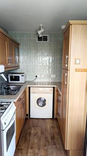 2 bedroom flat to rent, Stratfield Road, Borehamwood WD6
