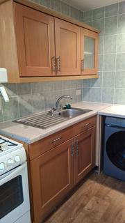 2 bedroom flat to rent, Stratfield Road, Borehamwood WD6