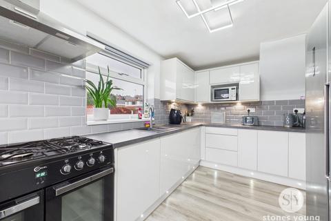 4 bedroom semi-detached house for sale, Bracken Close, Blackburn, BB2