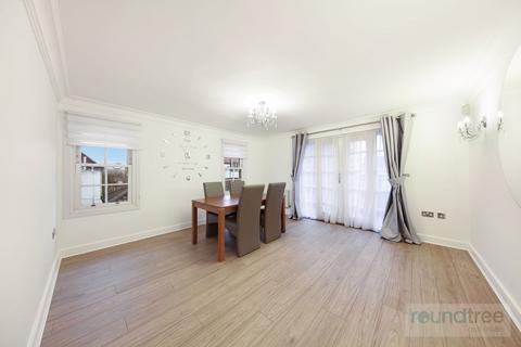 2 bedroom flat for sale, Hampshire Court, Brent Street, Hendon NW4