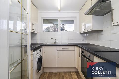 1 bedroom flat to rent, Ashleigh Court, Rawdon Drive, Hoddesdon