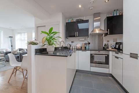 1 bedroom flat to rent, Retreat Apartments, 8 Furmage Street, London, SW18