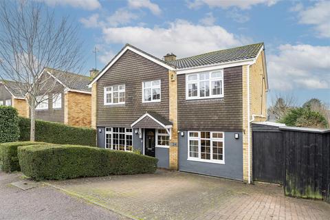 Dacre Crescent, Kimpton