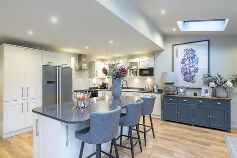 undefined, Dacre Crescent, Kimpton