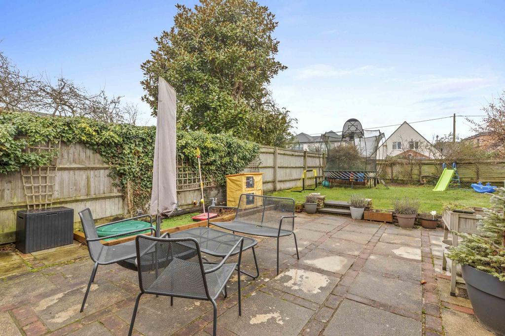 15 Blind Lane, SL8 5 TN (LOW RES)-8