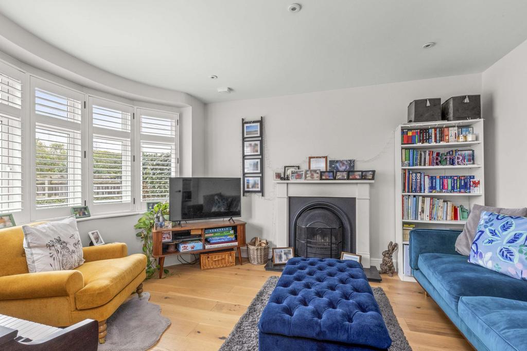15 Blind Lane, SL8 5 TN (LOW RES)-11