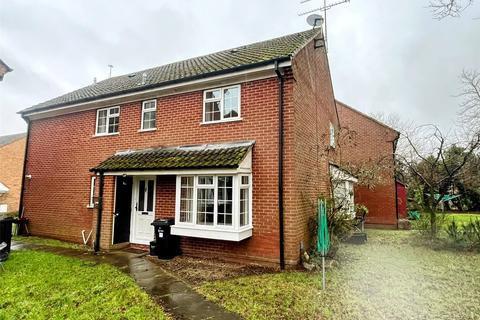 2 bedroom terraced house to rent, Bedfordshire Way, Berkshire RG41