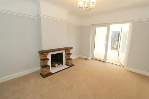 undefined, Oaks Way, Carshalton SM5