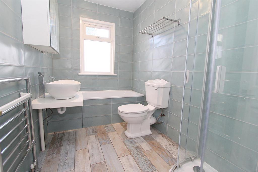 Bath 2.JPG