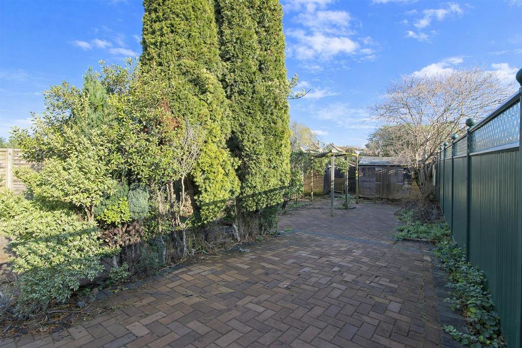 GARDEN.jpg